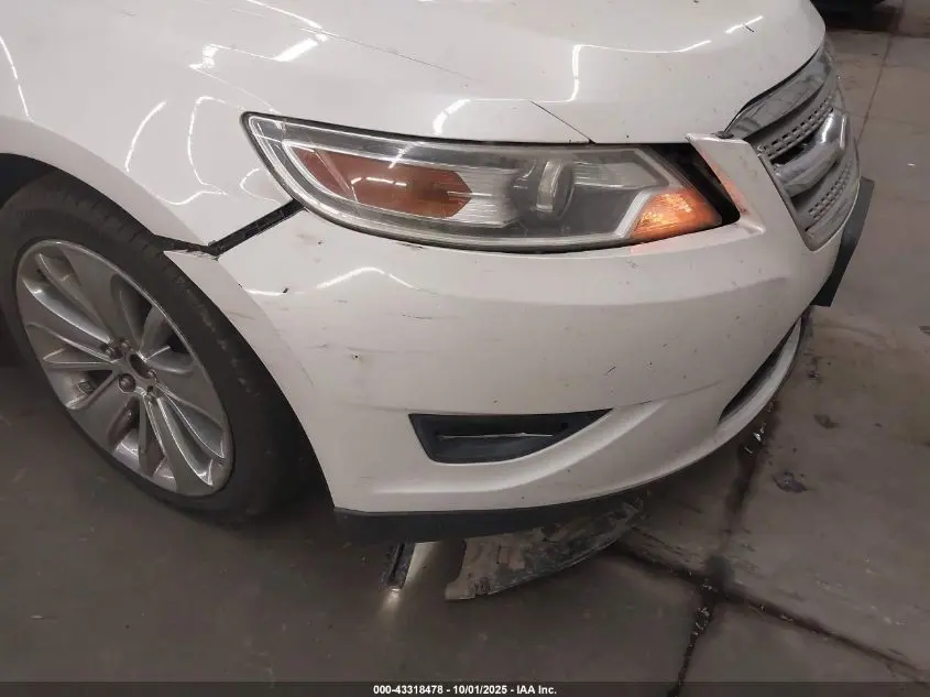 2011 FORD TAURUS LIMITED