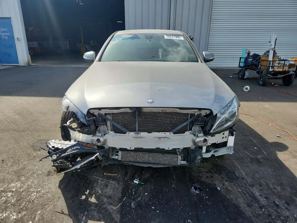 2015 MERCEDES-BENZ C 300  