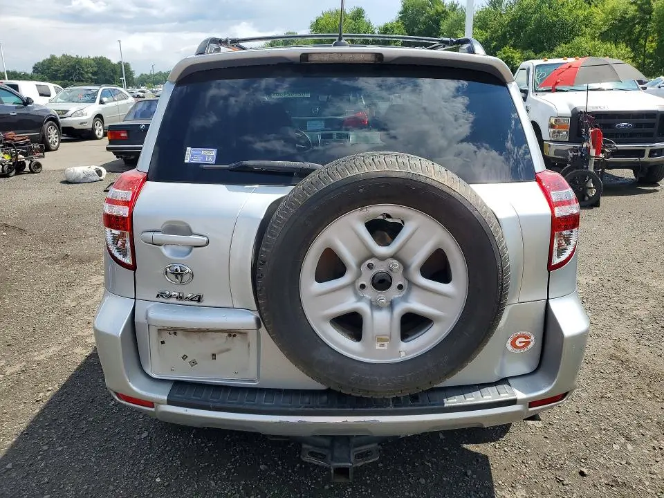 2012 TOYOTA RAV4 BASE  