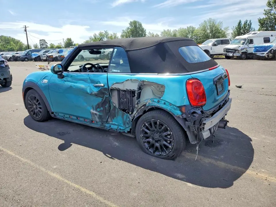 2017 MINI COOPER S  