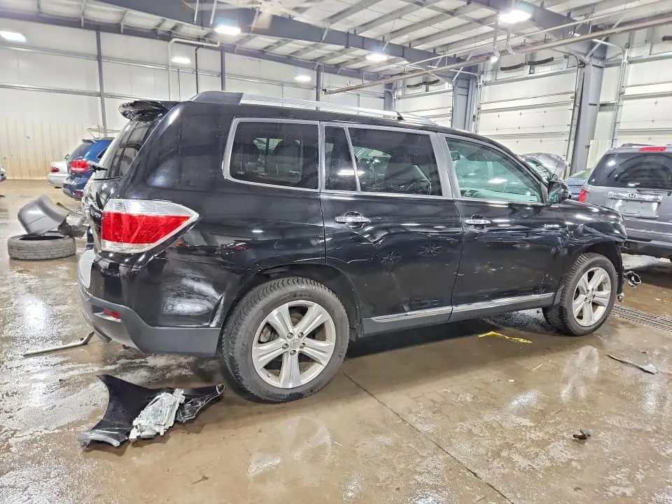 2013 TOYOTA HIGHLANDER LIMITED  