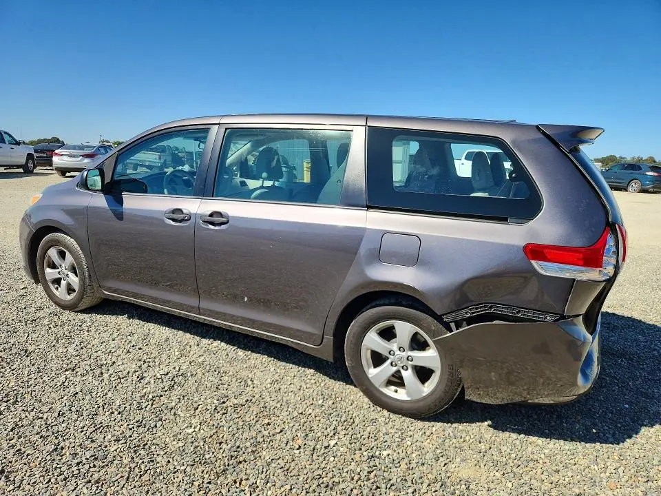 2013 TOYOTA SIENNA L 7-PASSENGER  
