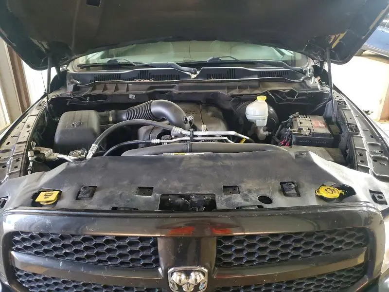 2016 RAM 1500 ST  