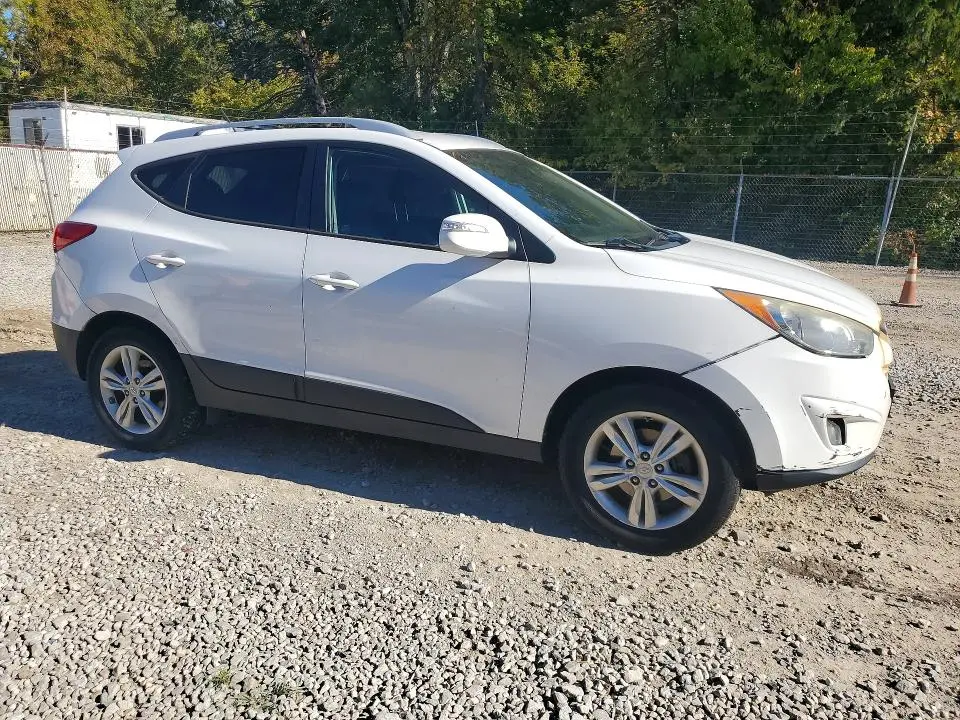 2013 HYUNDAI TUCSON GLS  