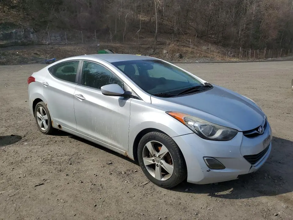 2012 HYUNDAI ELANTRA GLS  