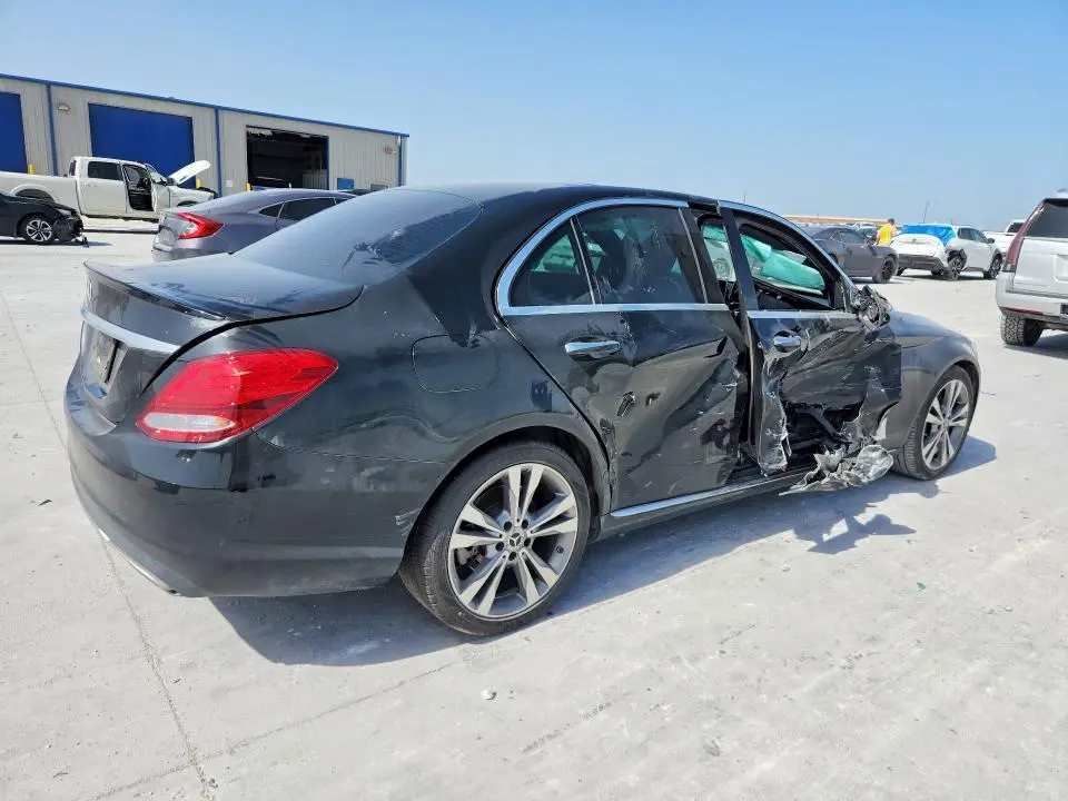 2018 MERCEDES-BENZ C 300  