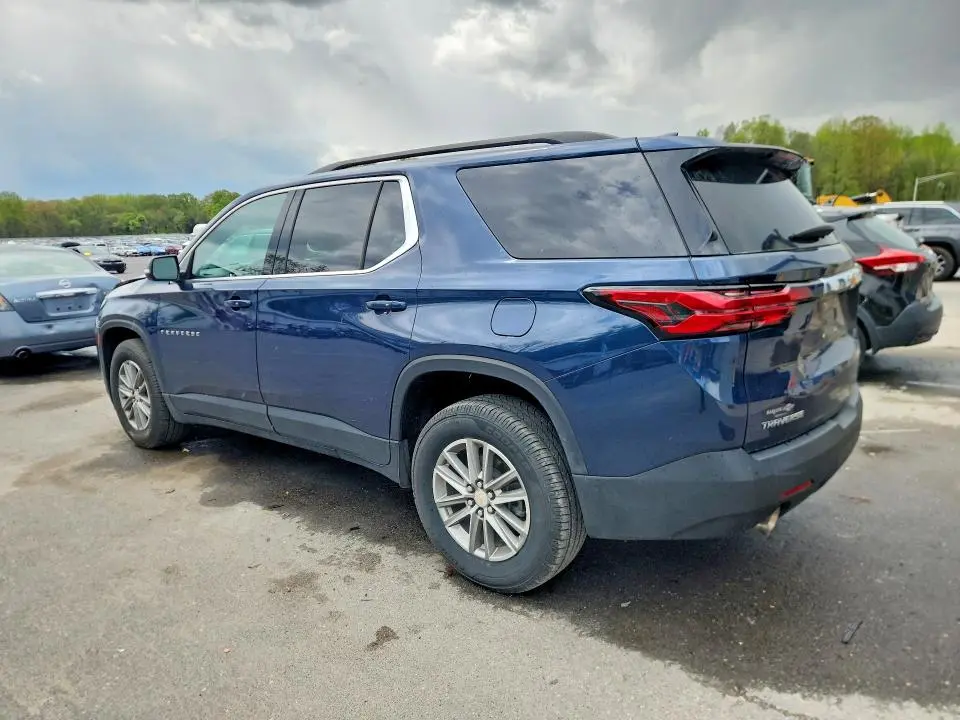 2023 CHEVROLET TRAVERSE LT  