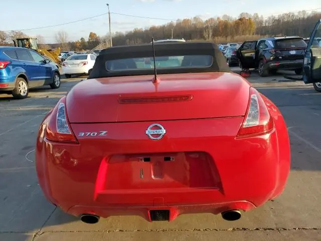 2010 NISSAN 370Z   