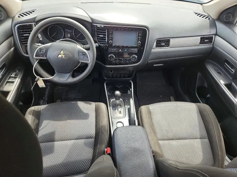 2018 MITSUBISHI OUTLANDER ES  
