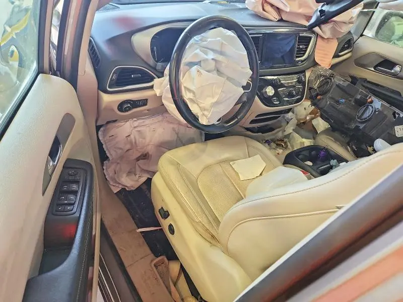 2018 CHRYSLER PACIFICA HYBRID TOURING L  