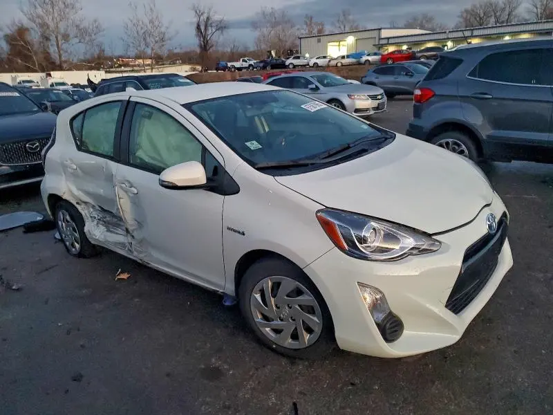 2015 TOYOTA PRIUS C   