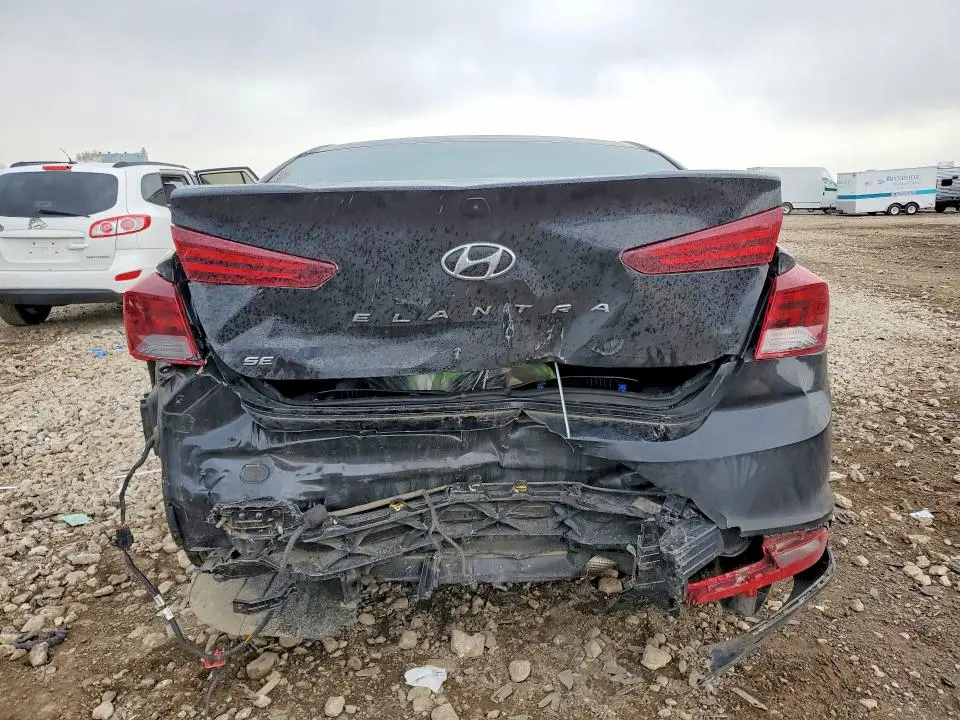 2020 HYUNDAI ELANTRA SE  