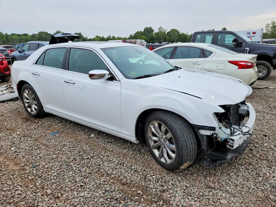 2018 CHRYSLER 300 LIMITED  