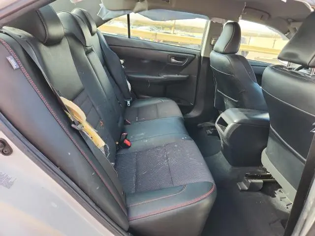 2016 TOYOTA CAMRY LE  