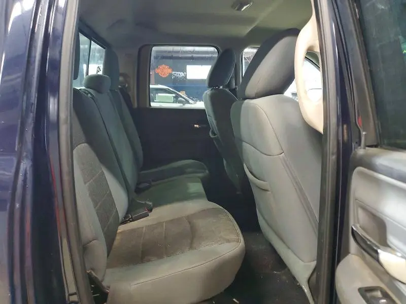 2013 RAM 1500 SLT  