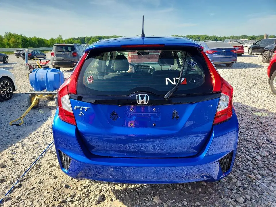 2016 HONDA FIT LX  