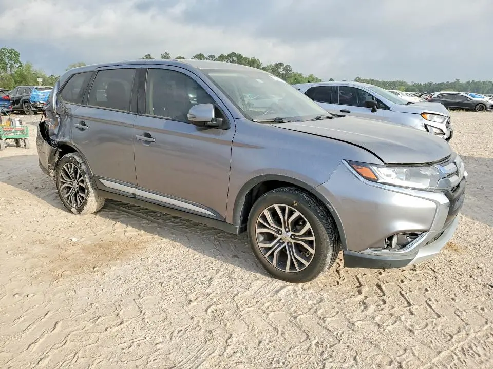 2018 MITSUBISHI OUTLANDER SE  