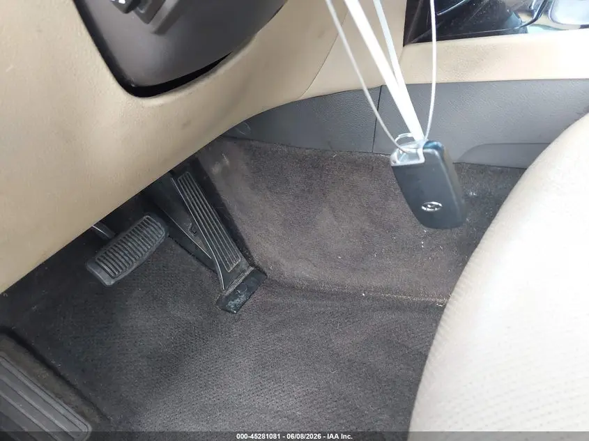 2011 HYUNDAI GENESIS 3.8