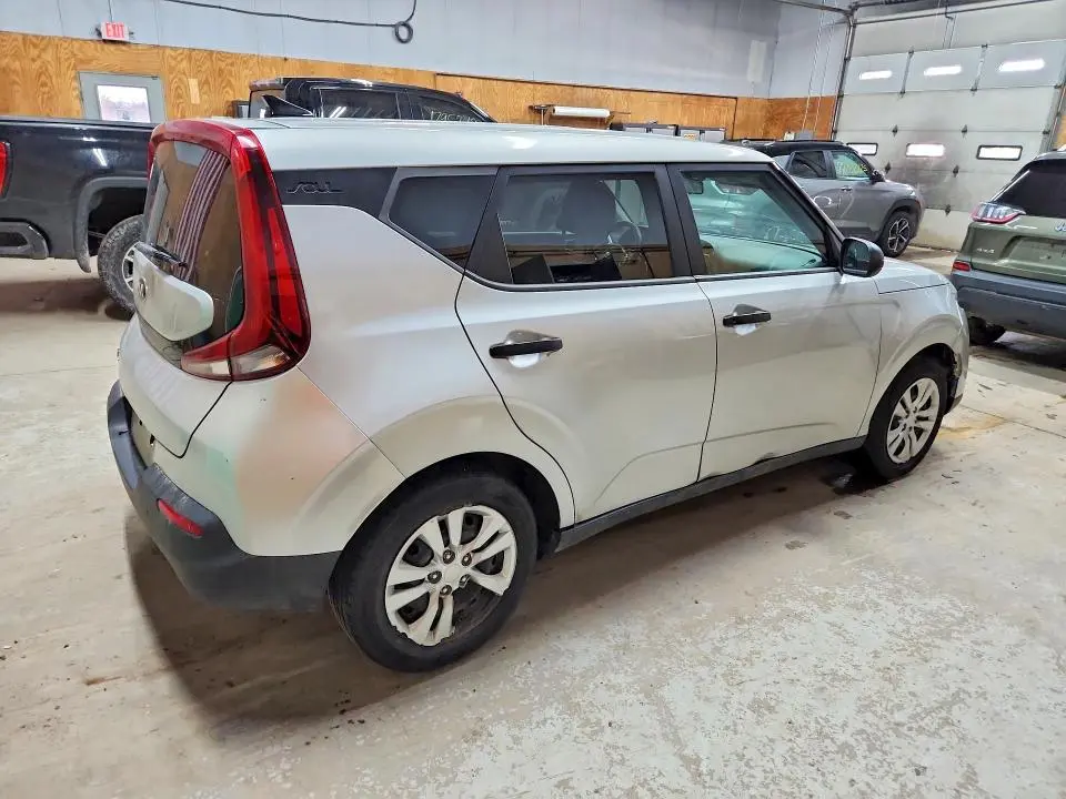 2021 KIA SOUL LX  
