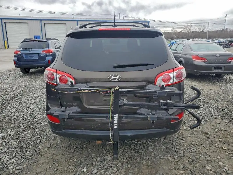 2011 HYUNDAI SANTA FE SE  