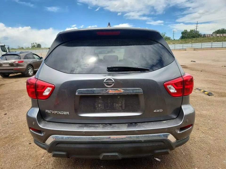 2019 NISSAN PATHFINDER S  
