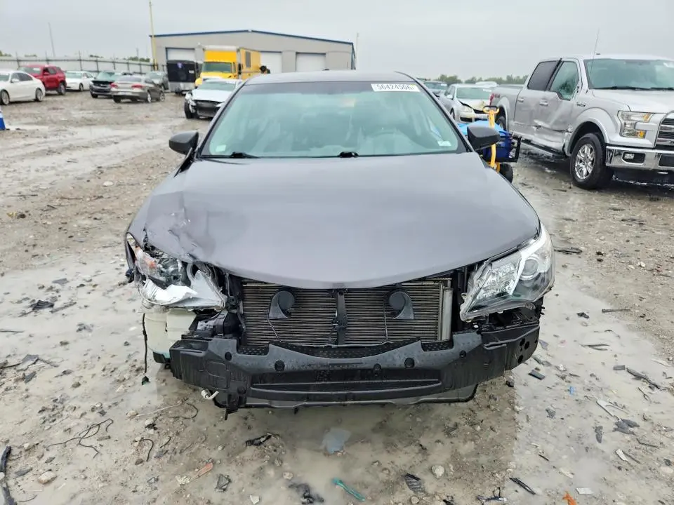 2014 TOYOTA CAMRY SE  