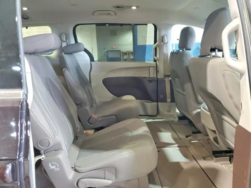 2017 CHRYSLER PACIFICA TOURING L  