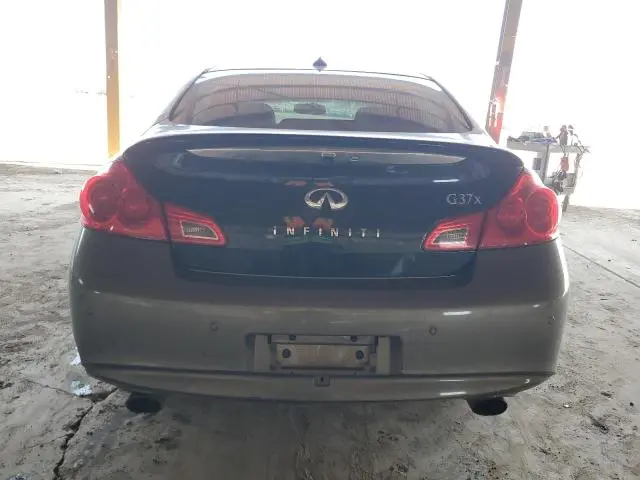 2011 INFINITI G37   