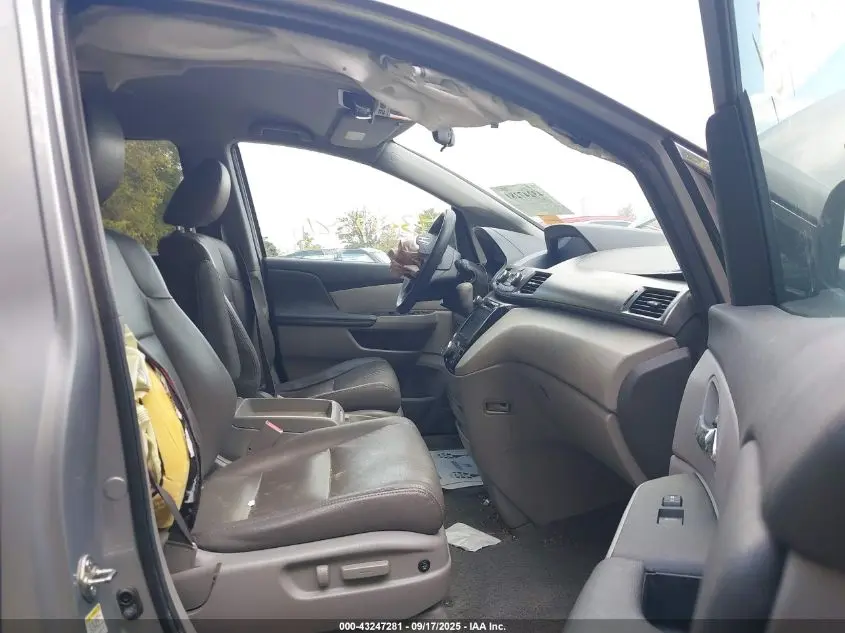 2016 HONDA ODYSSEY SE