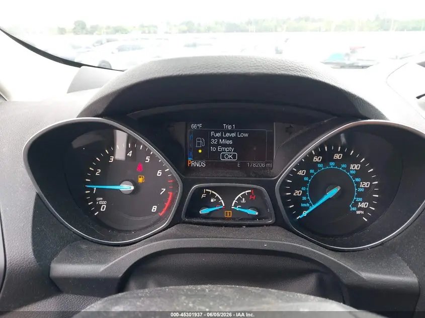 2016 FORD ESCAPE SE