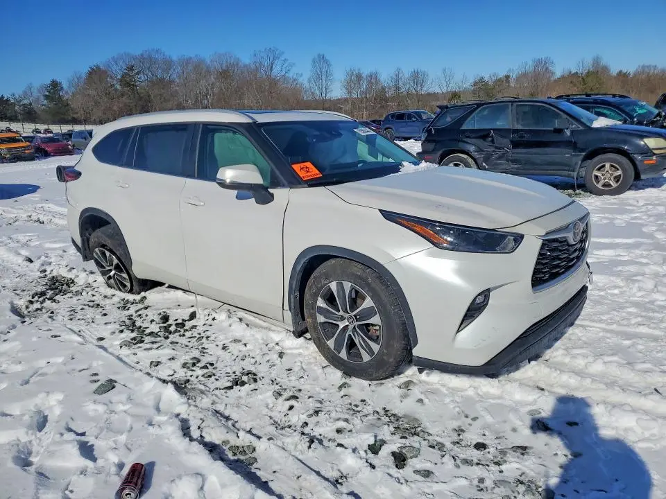2023 TOYOTA HIGHLANDER L  