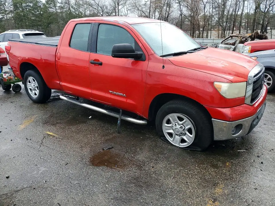 2011 TOYOTA TUNDRA DOUBLE CAB SR5  