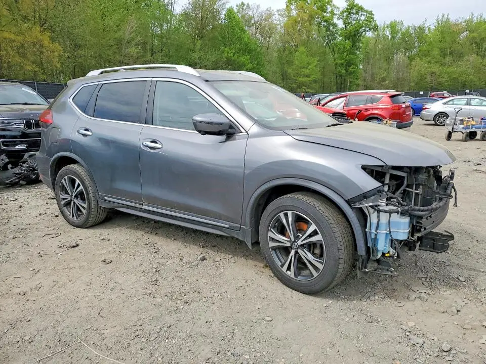 2017 NISSAN ROGUE SL  