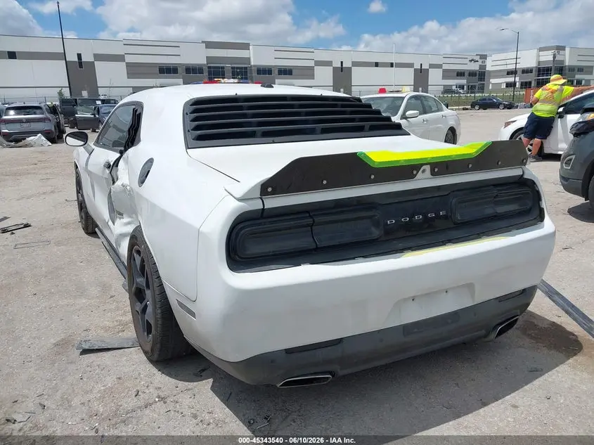2015 DODGE CHALLENGER SXT