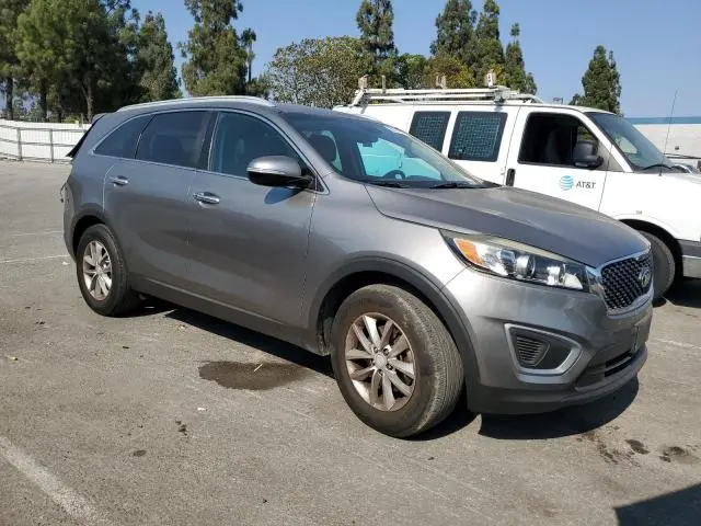 2017 KIA SORENTO LX  