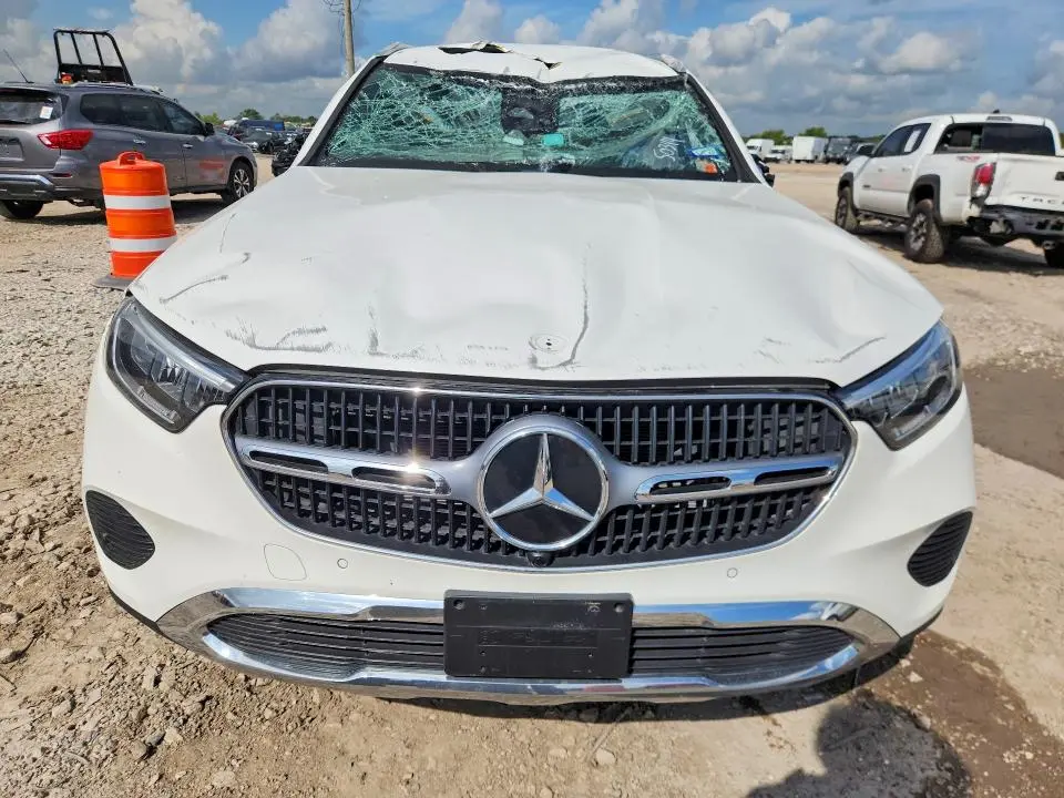 2024 MERCEDES-BENZ GLC 300  