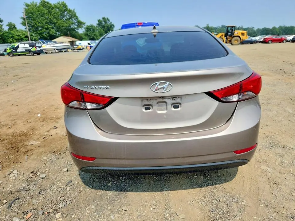 2015 HYUNDAI ELANTRA SE  