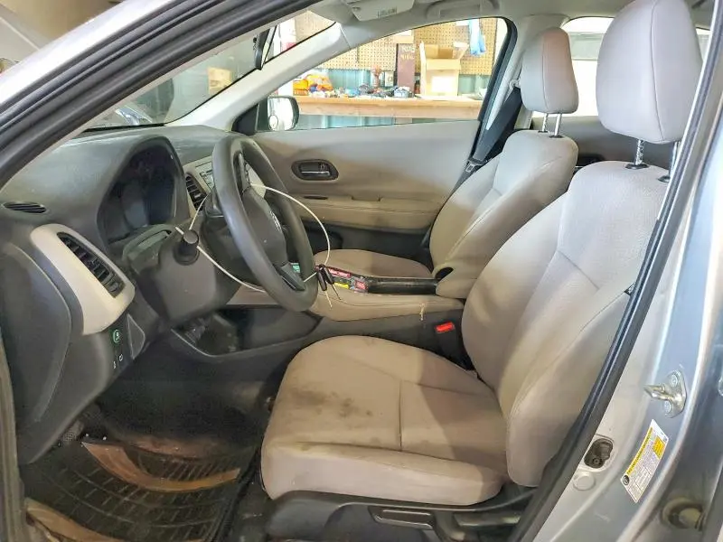 2017 HONDA HR-V LX  
