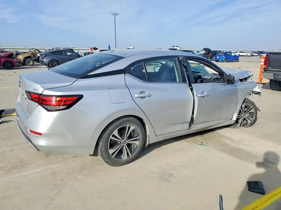 2021 NISSAN SENTRA SV  