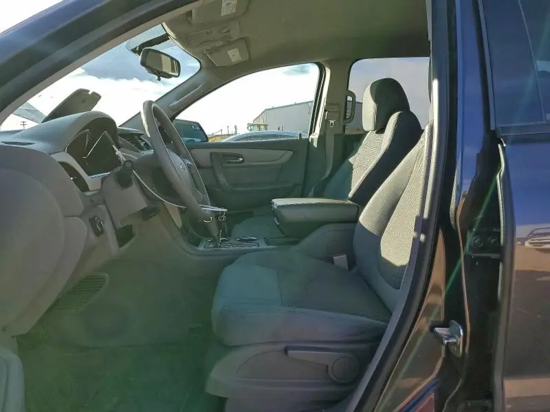 2014 CHEVROLET TRAVERSE LS  