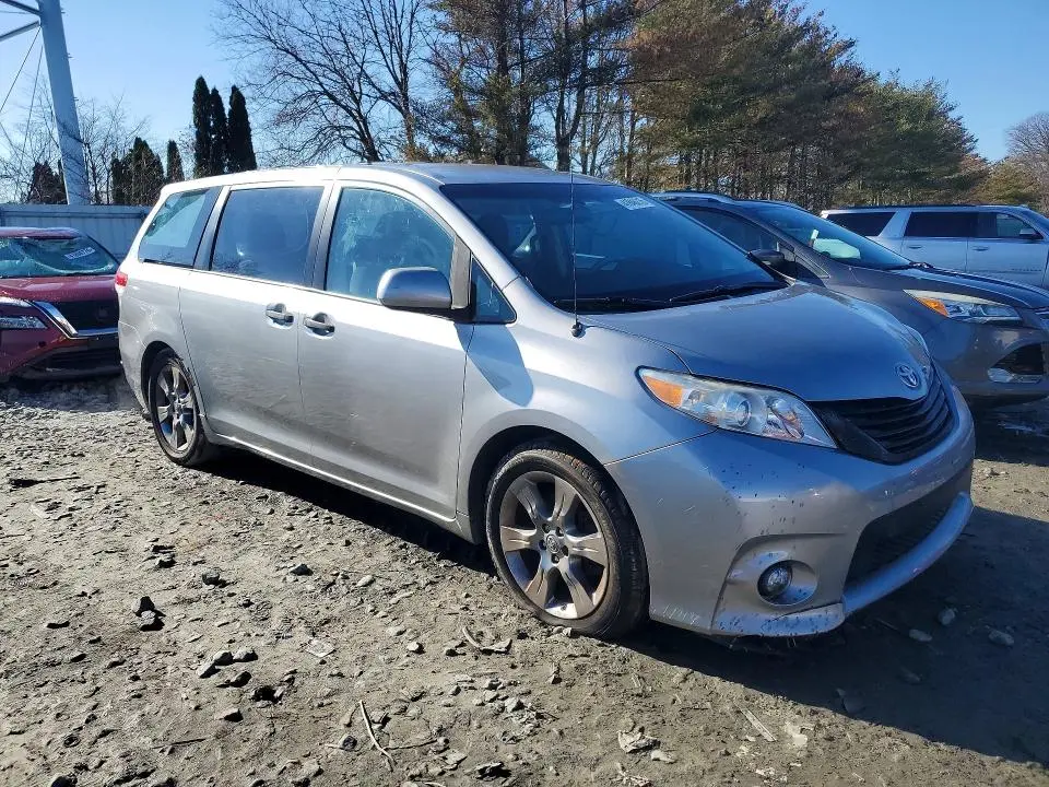 2014 TOYOTA SIENNA L 7-PASSENGER  