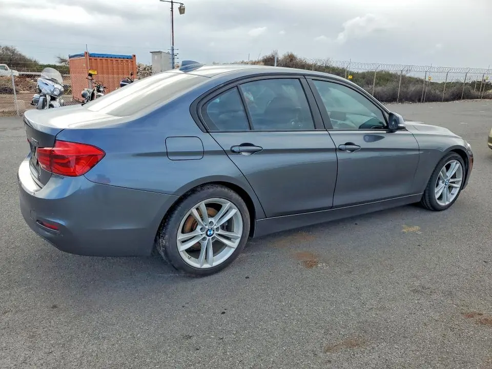 2017 BMW 320 I  