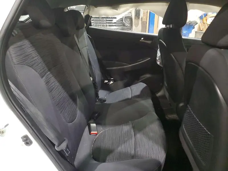 2015 HYUNDAI ACCENT GS  