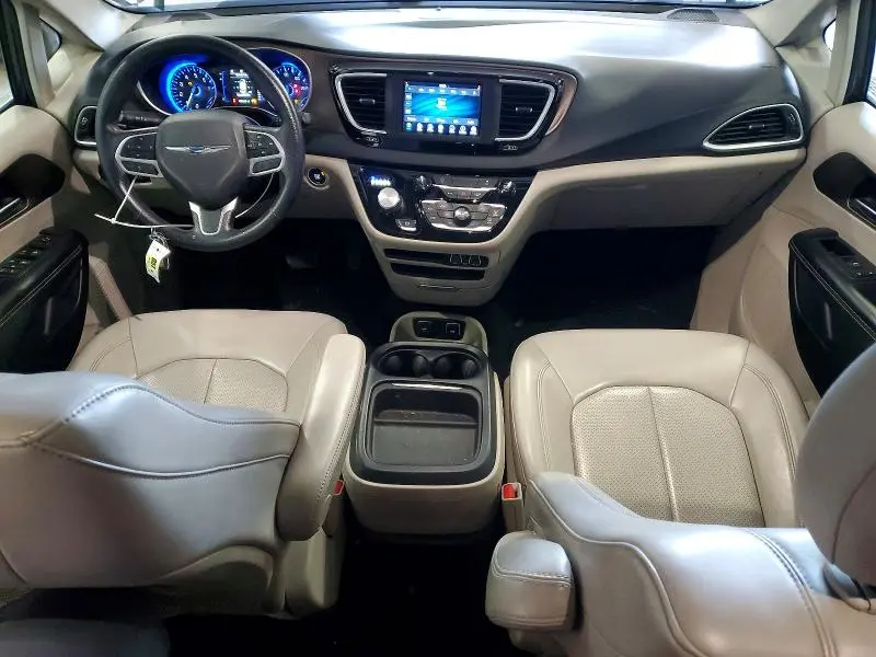 2021 CHRYSLER VOYAGER LXI  