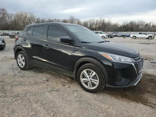 2024 NISSAN KICKS S  