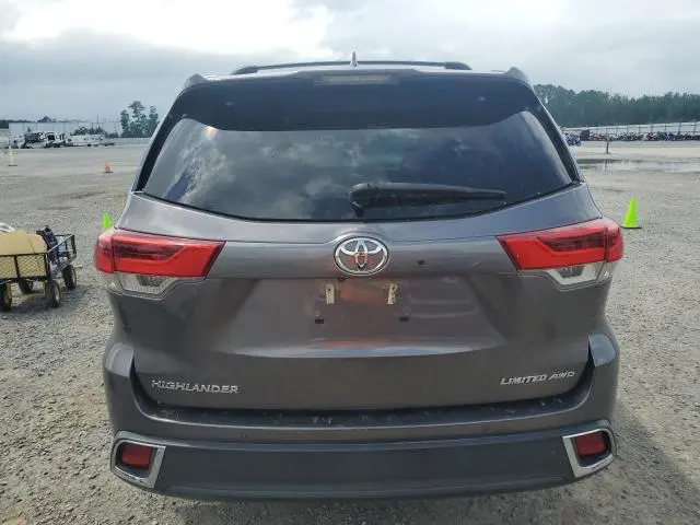 2018 TOYOTA HIGHLANDER LIMITED  