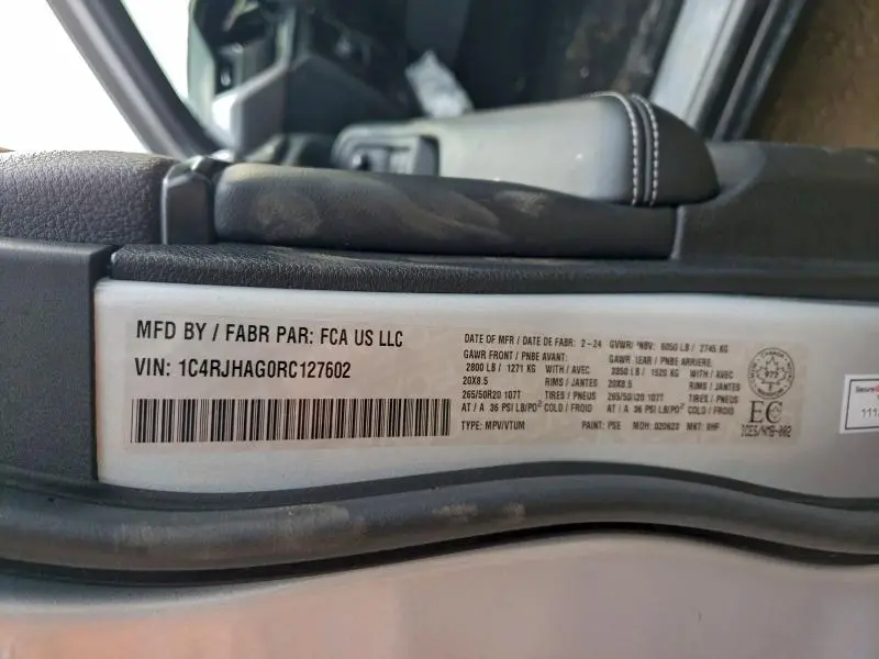 2024 JEEP GRAND CHEROKEE LAREDO  