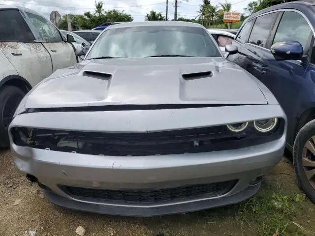 2016 DODGE CHALLENGER SXT  