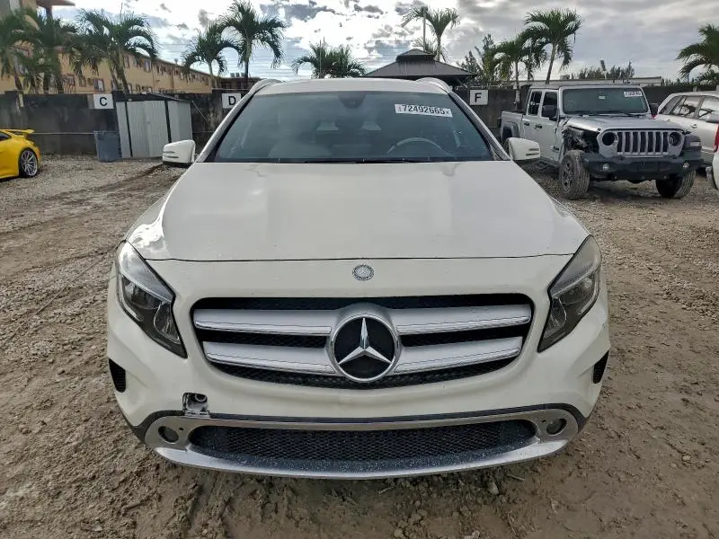 2017 MERCEDES-BENZ GLA 250  