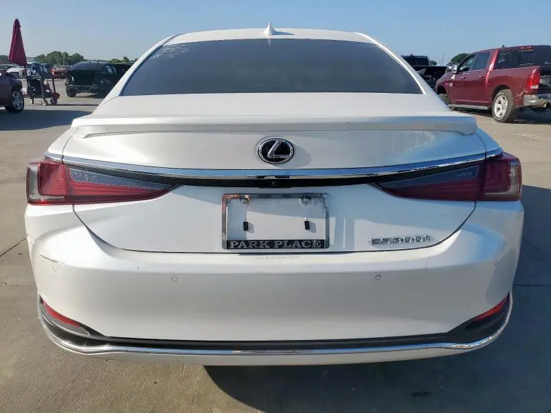 2024 LEXUS ES 300H BASE  